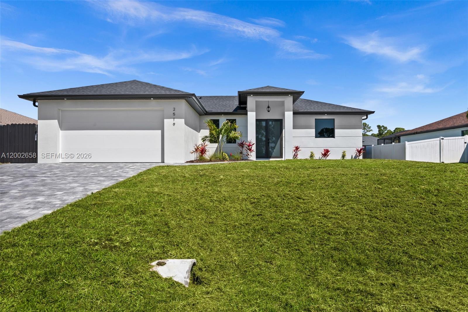 CAPE CORAL - Residential