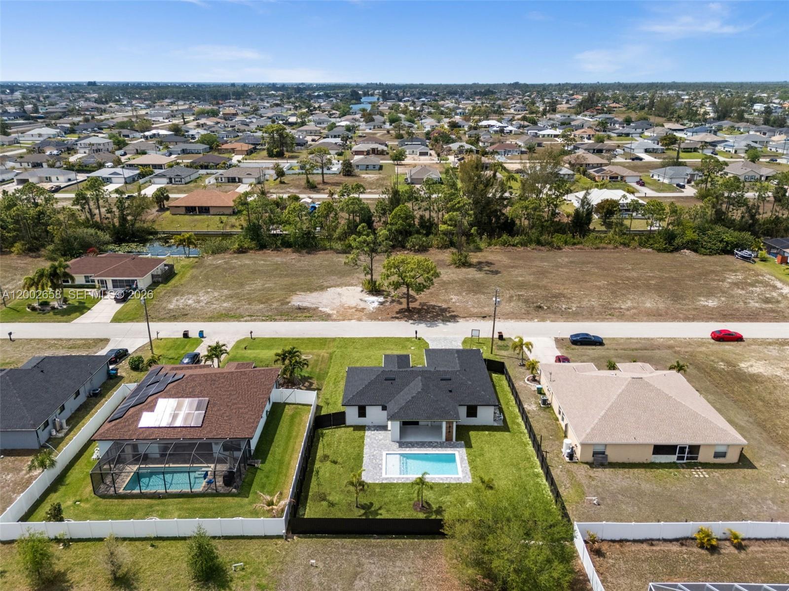 CAPE CORAL - Residential