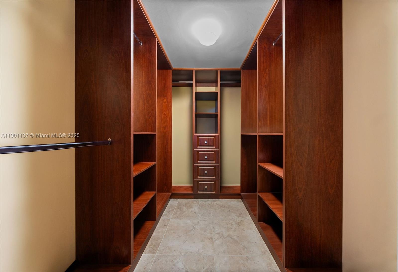 PARKER PLAZA CONDO ESTATE - Residential