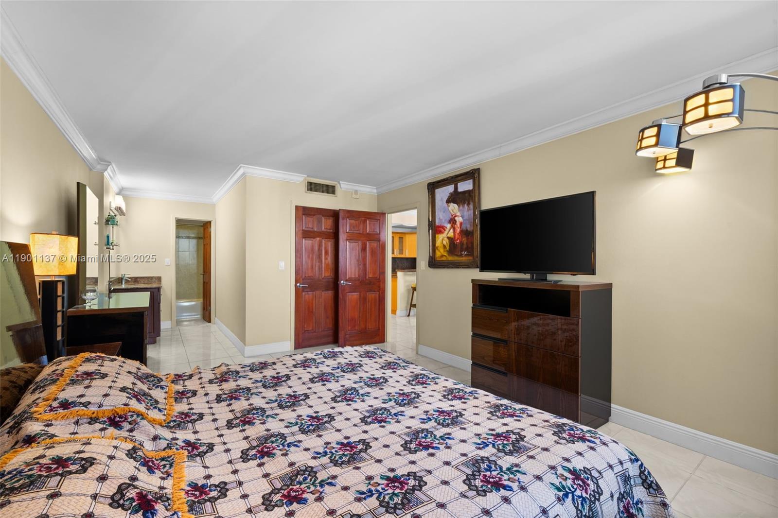 PARKER PLAZA CONDO ESTATE - Residential