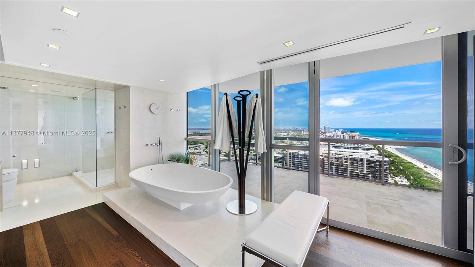 SETAI RESORT & RESIDENCES - Residential Lease