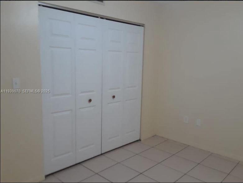 5 OLIVE DRIVE CONDO - Residential Lease