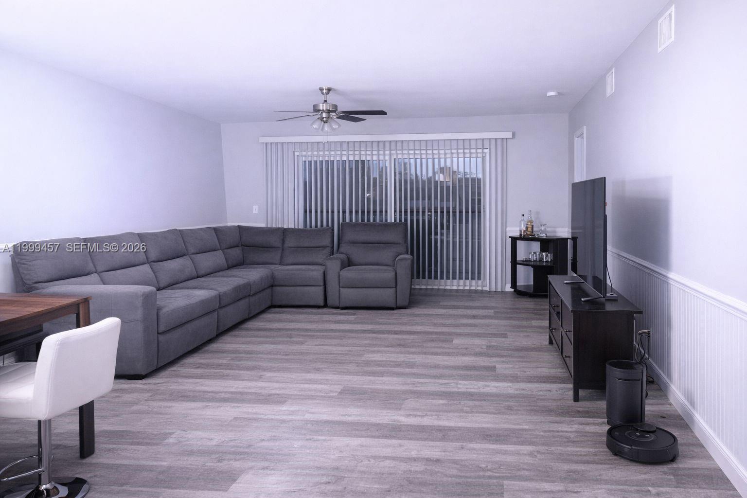 ARROWHEAD CONDO NO VII - Residential