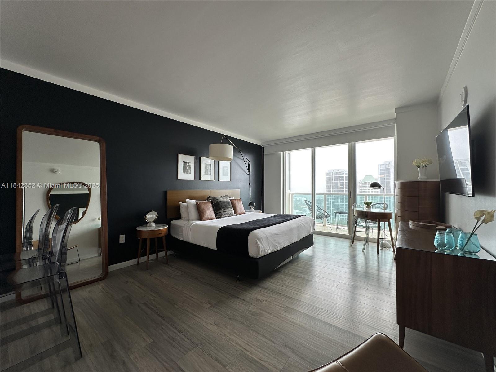 MUTINY PARK CONDO - Residential