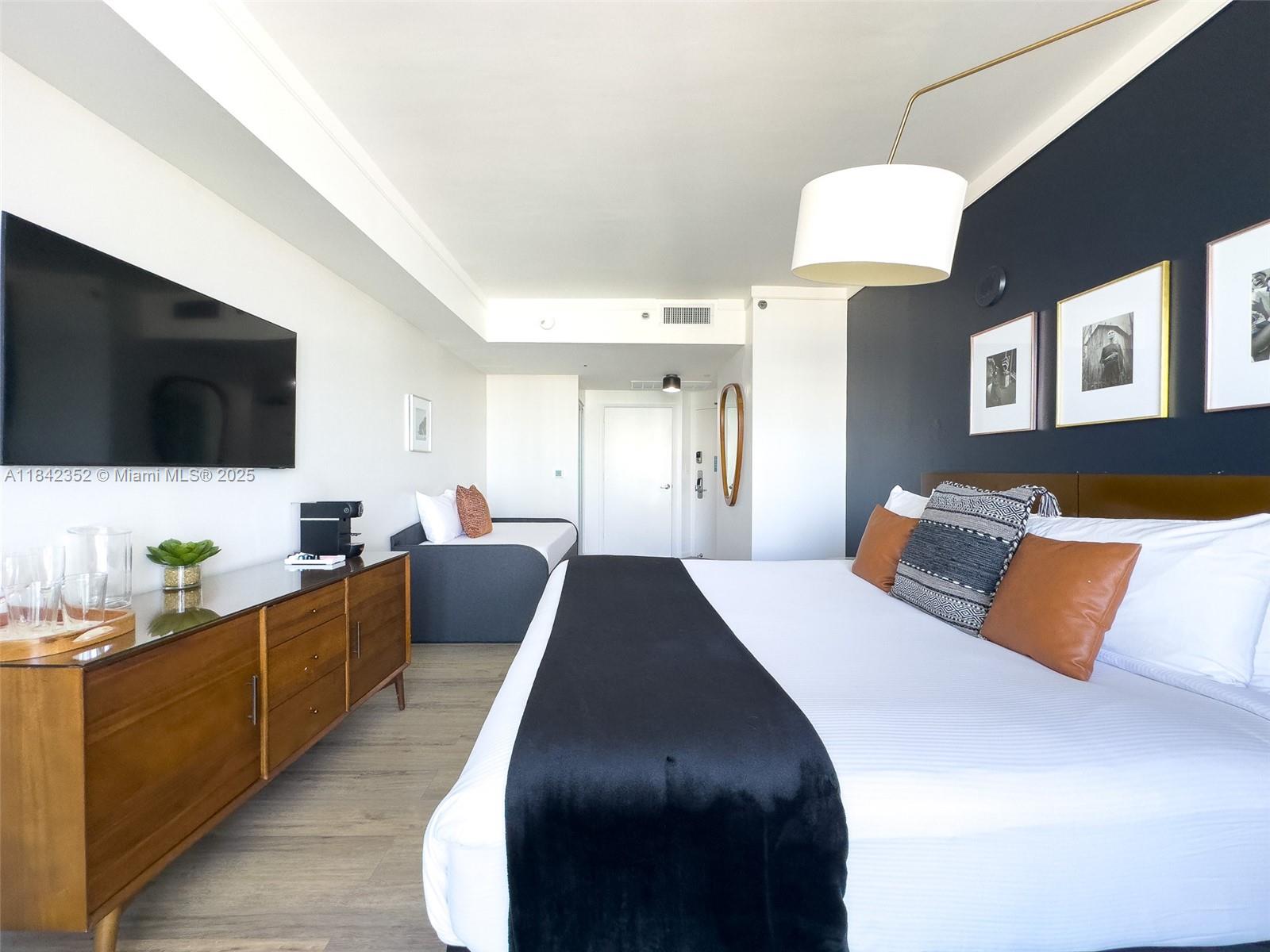 MUTINY PARK CONDO - Residential