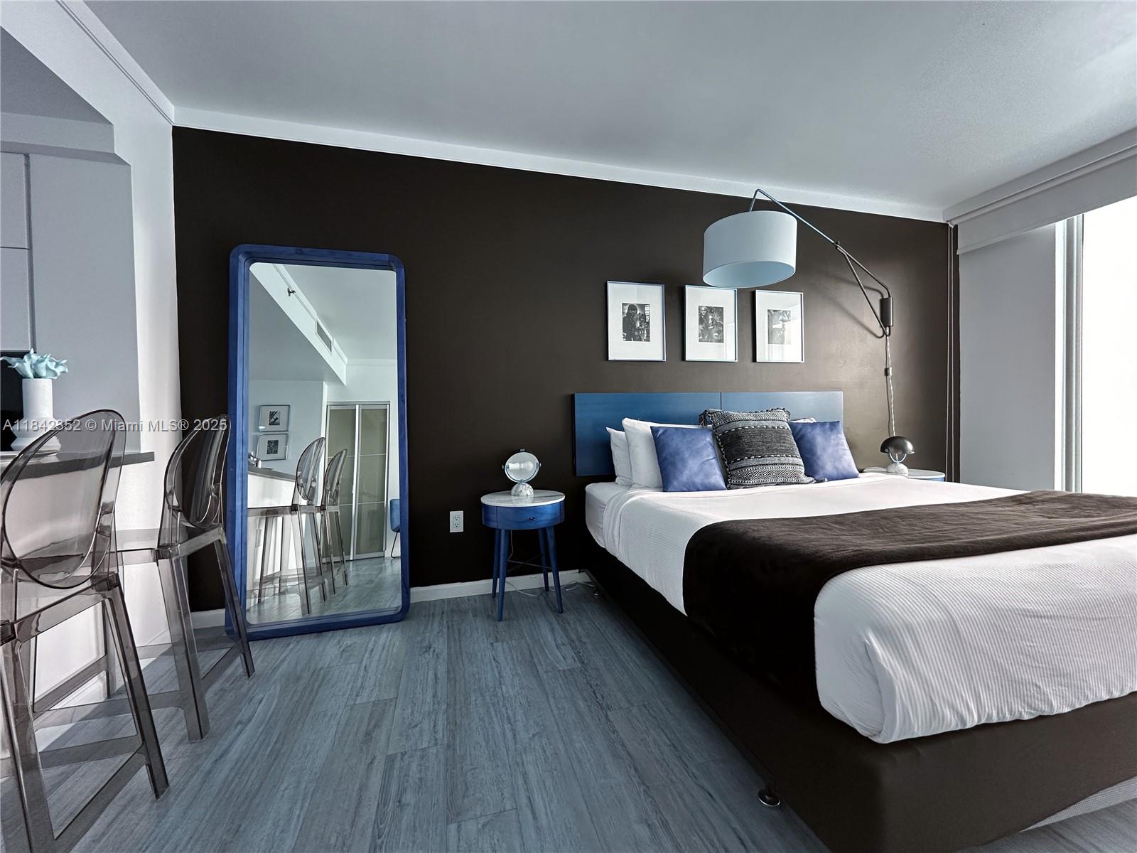 MUTINY PARK CONDO - Residential