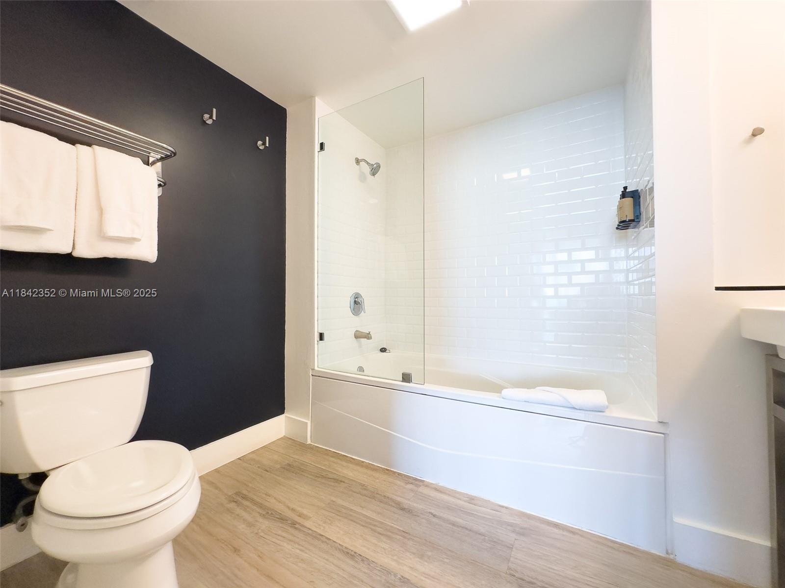 MUTINY PARK CONDO - Residential