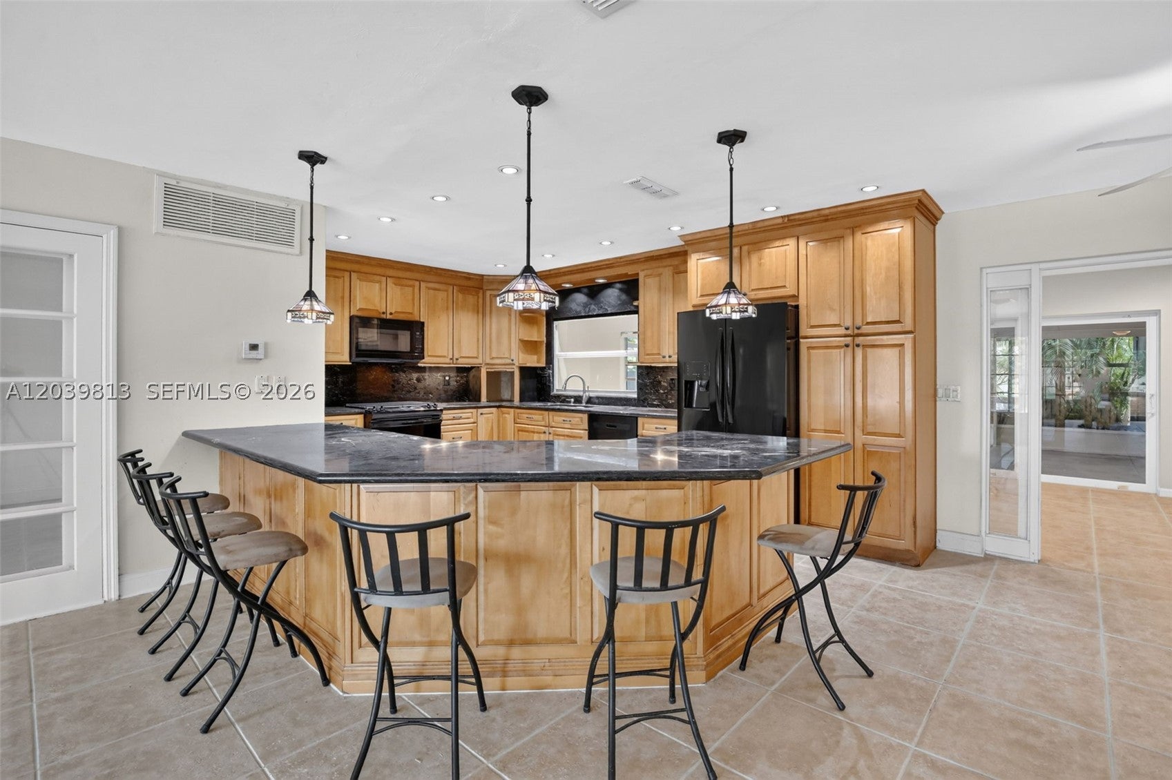 5511 Taylor St