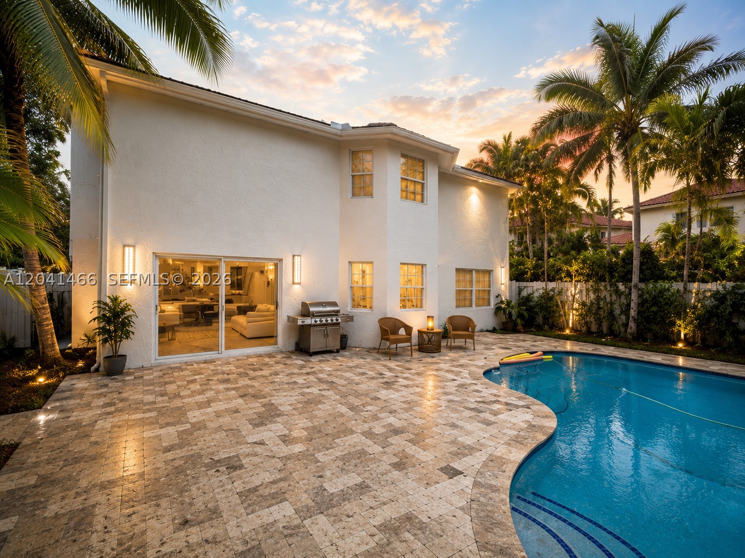 85 Gables Blvd