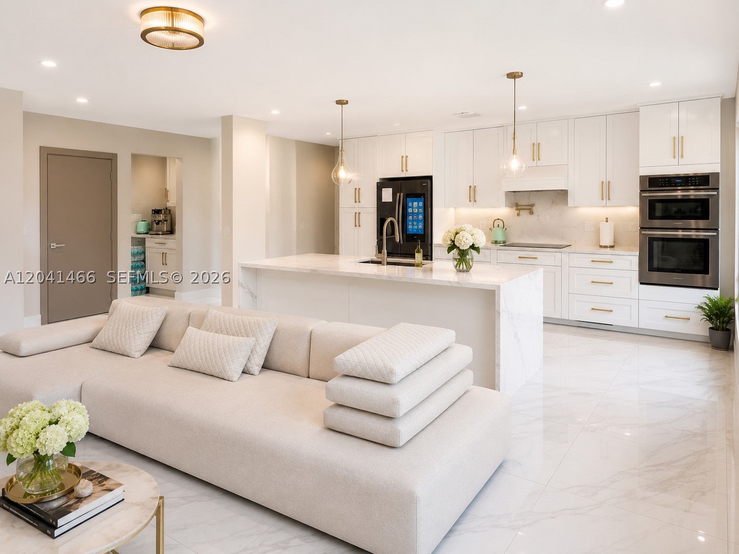 85 Gables Blvd