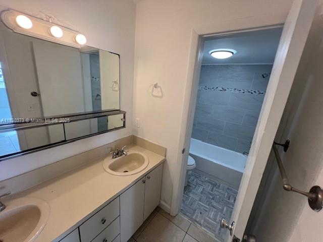 LAGO CONDO - Residential