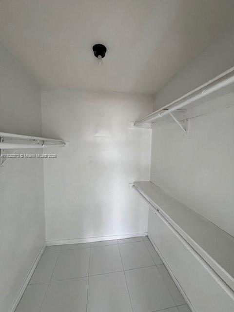 LAGO CONDO - Residential