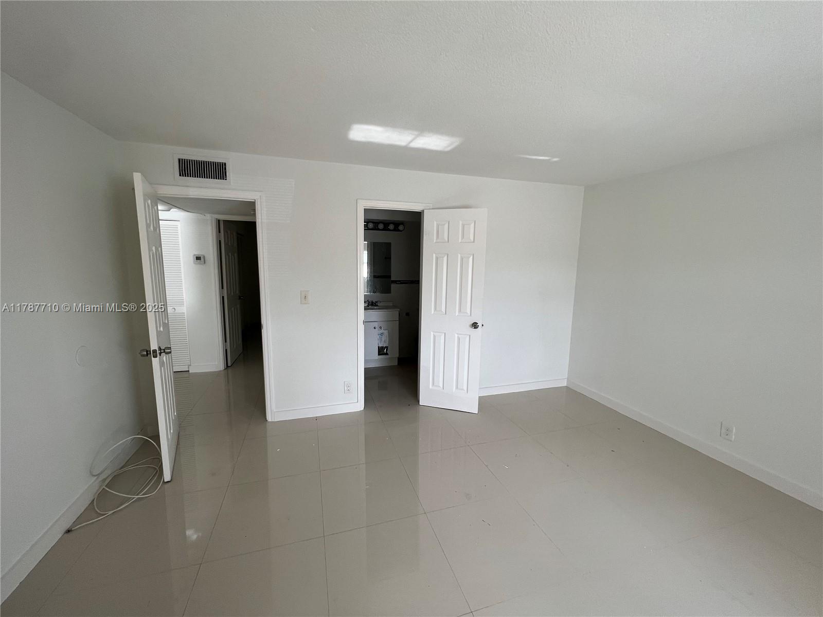 2021 NW 59th Ter
