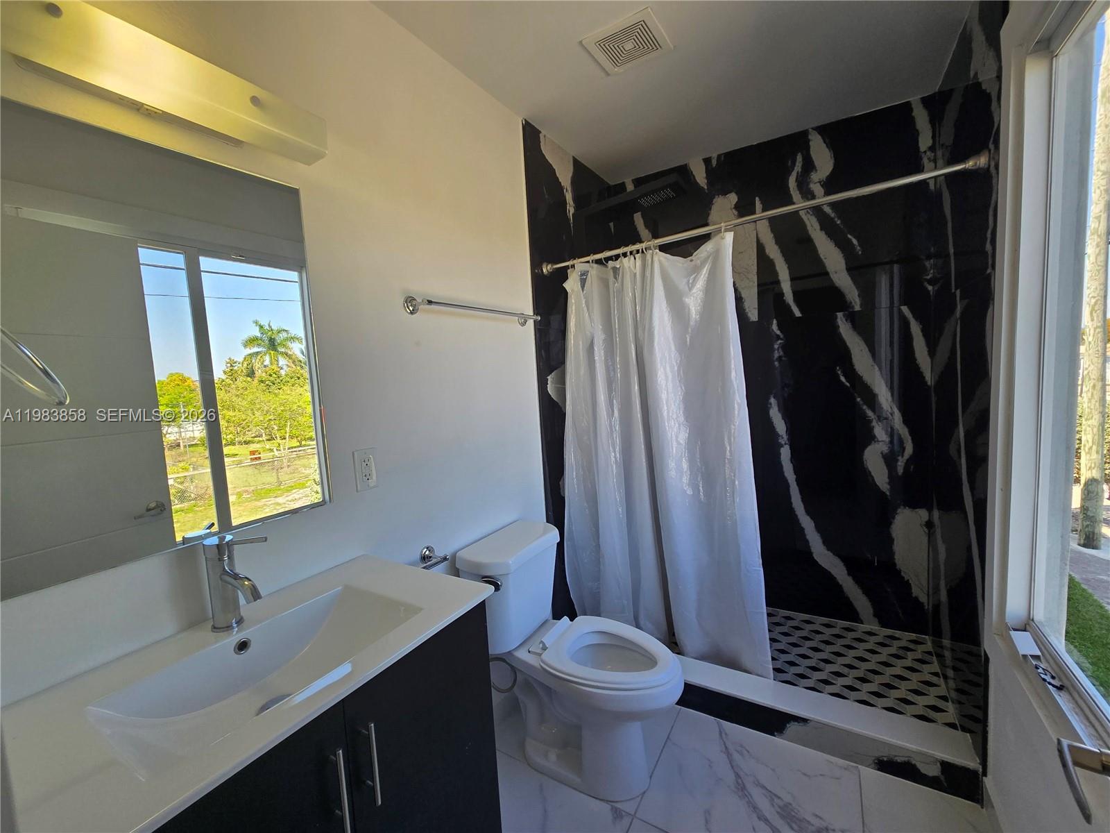 PARADISE GARDENS - Residential Lease