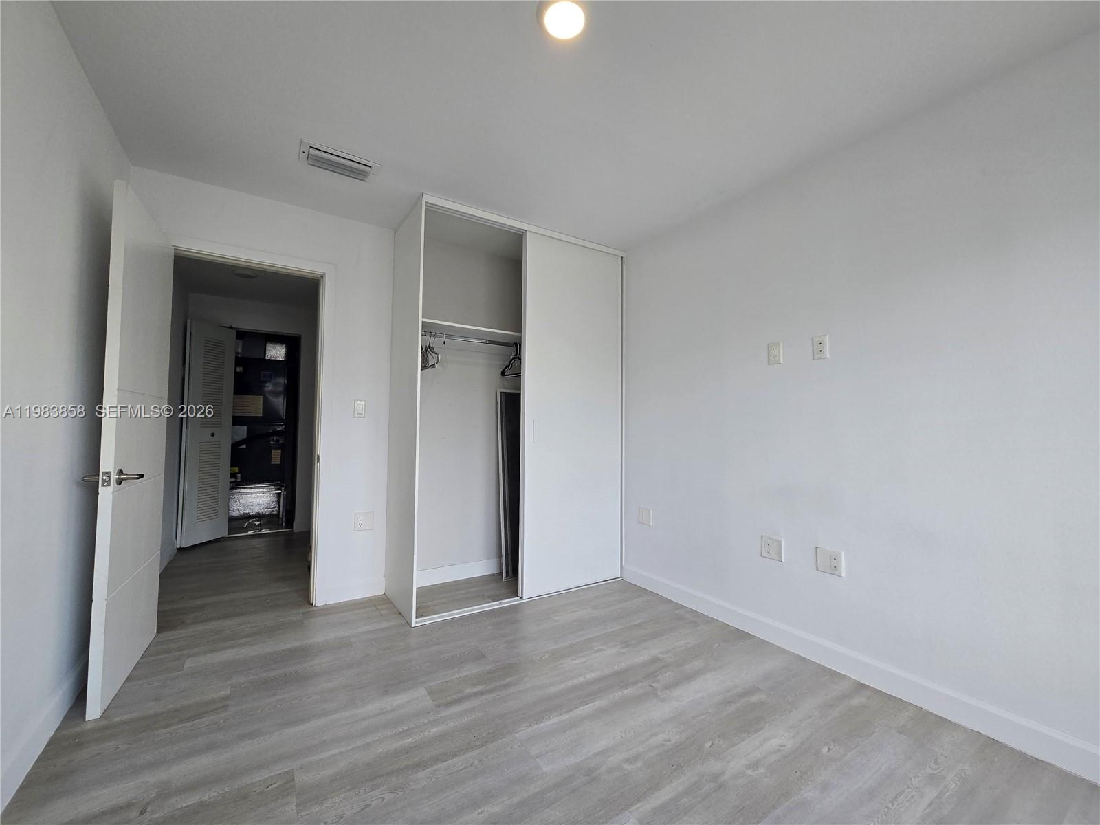 PARADISE GARDENS - Residential Lease