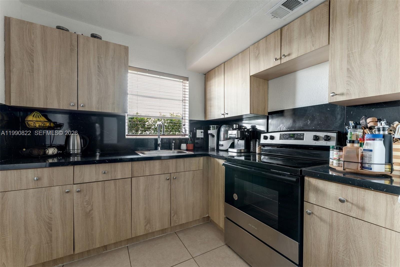 VILLAGE AT DADELAND CONDO - Residential