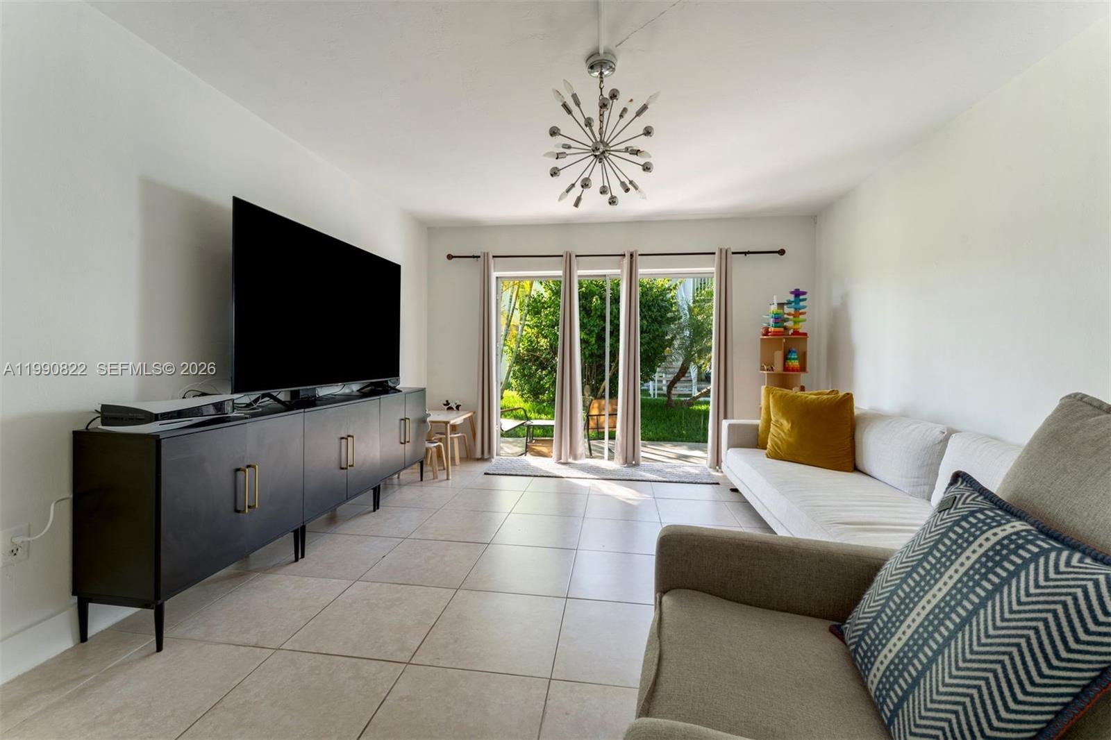 VILLAGE AT DADELAND CONDO - Residential