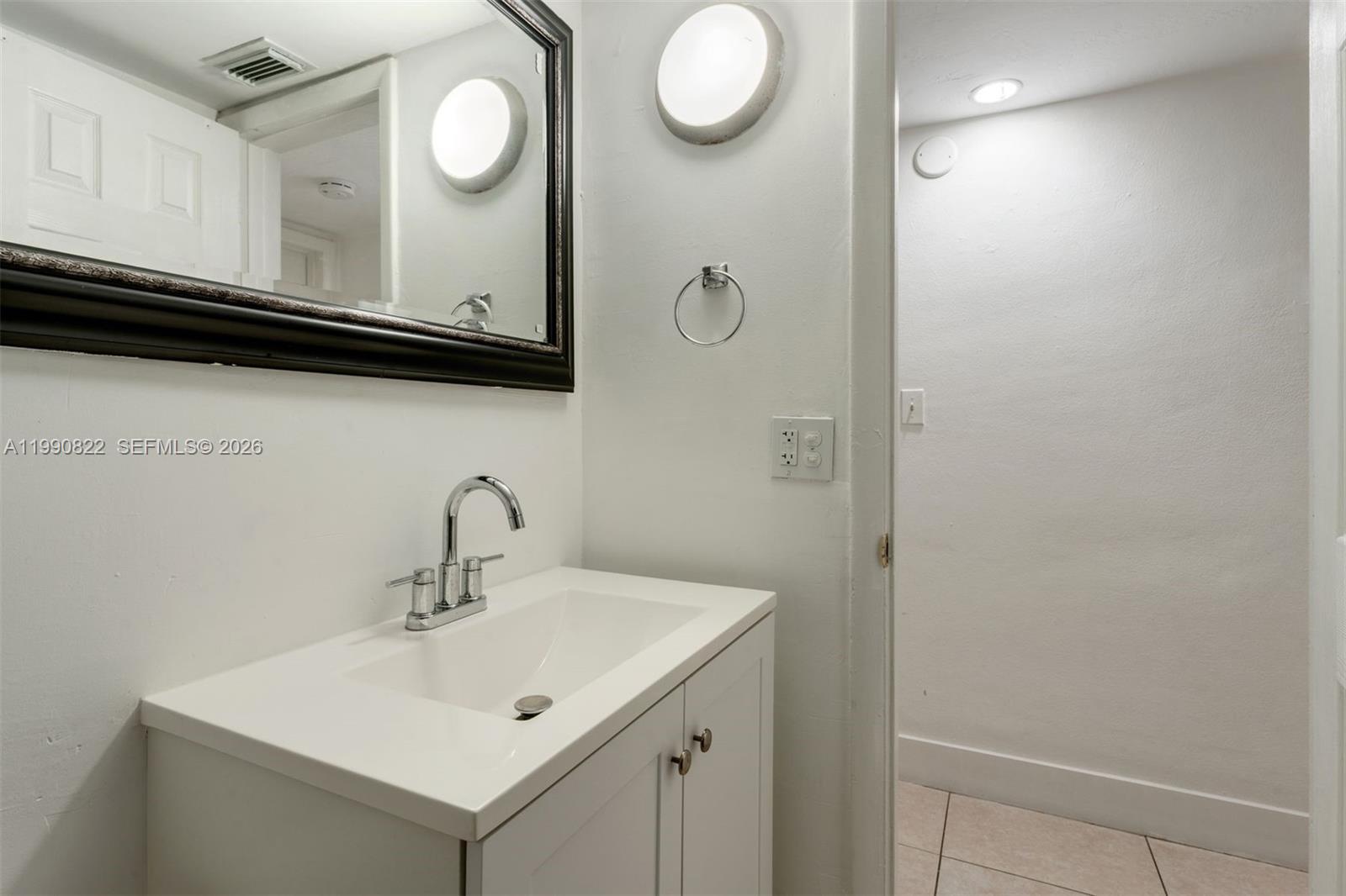 VILLAGE AT DADELAND CONDO - Residential