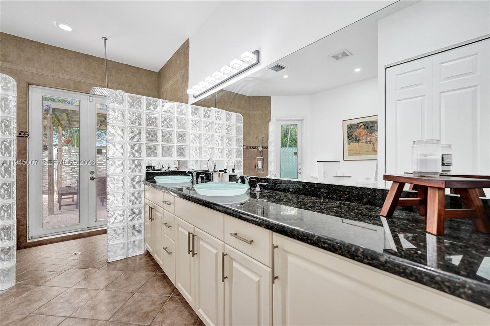 WILTON MANORS CORAL POINT - Residential