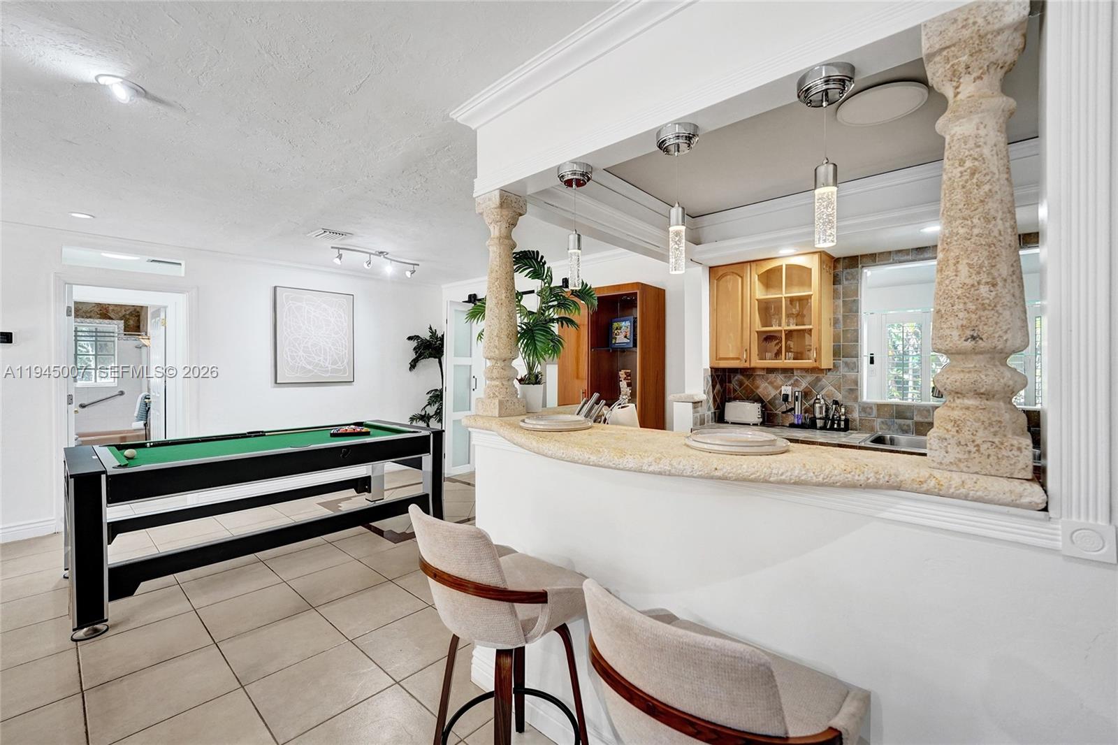 WILTON MANORS CORAL POINT - Residential