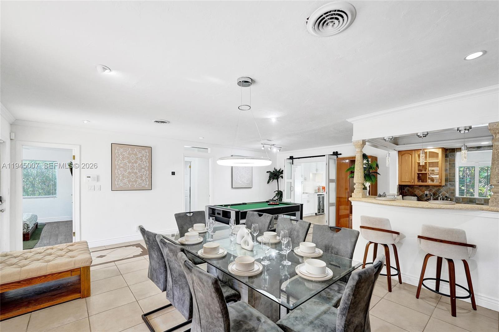 WILTON MANORS CORAL POINT - Residential