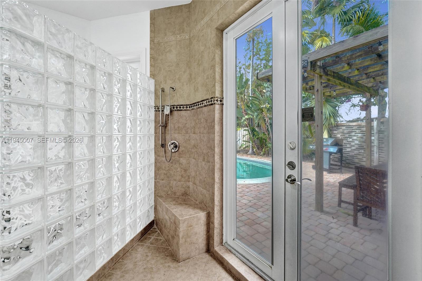 WILTON MANORS CORAL POINT - Residential