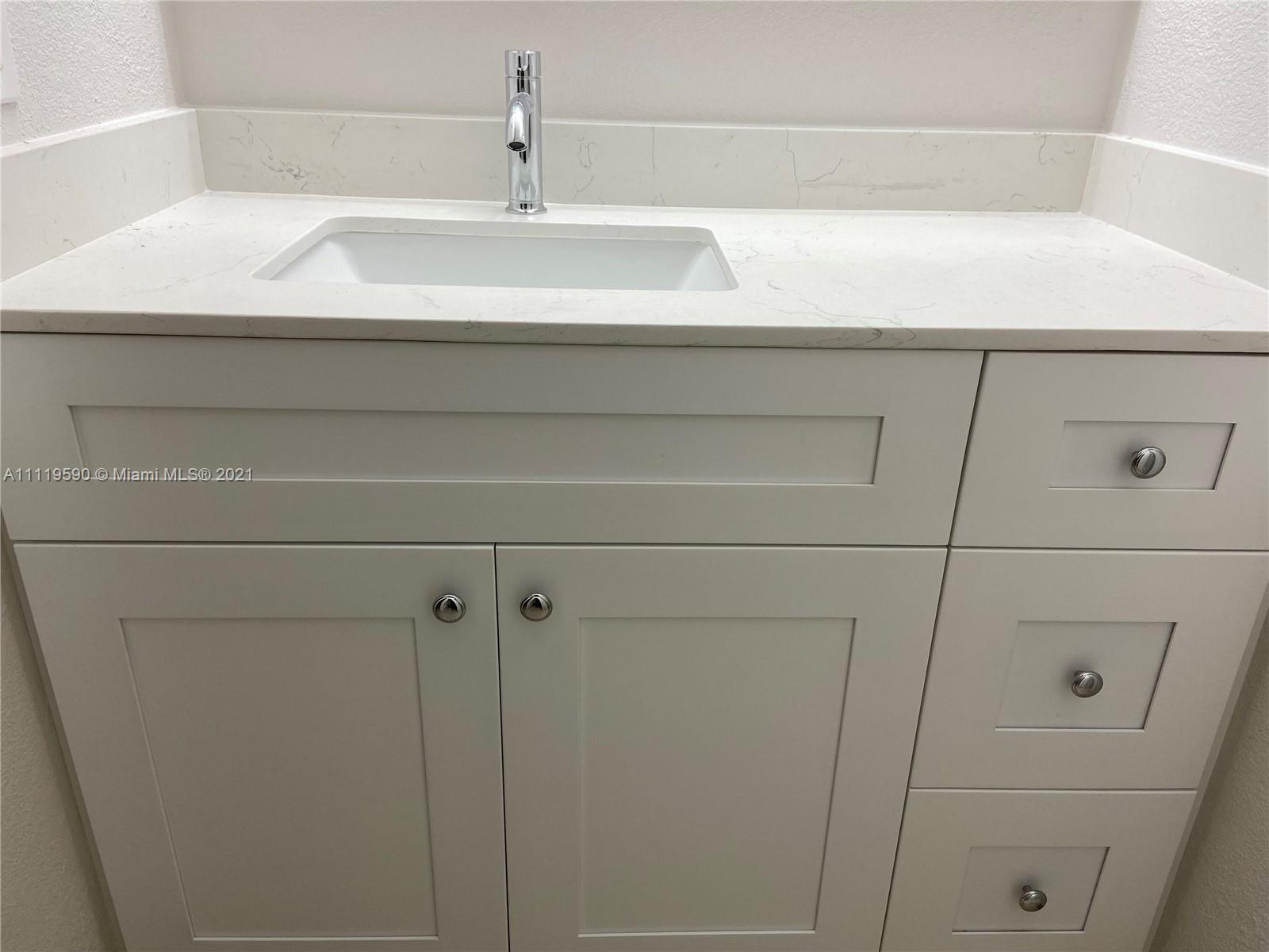 LAKEWOOD ESTATES PATIO HO - Residential Lease