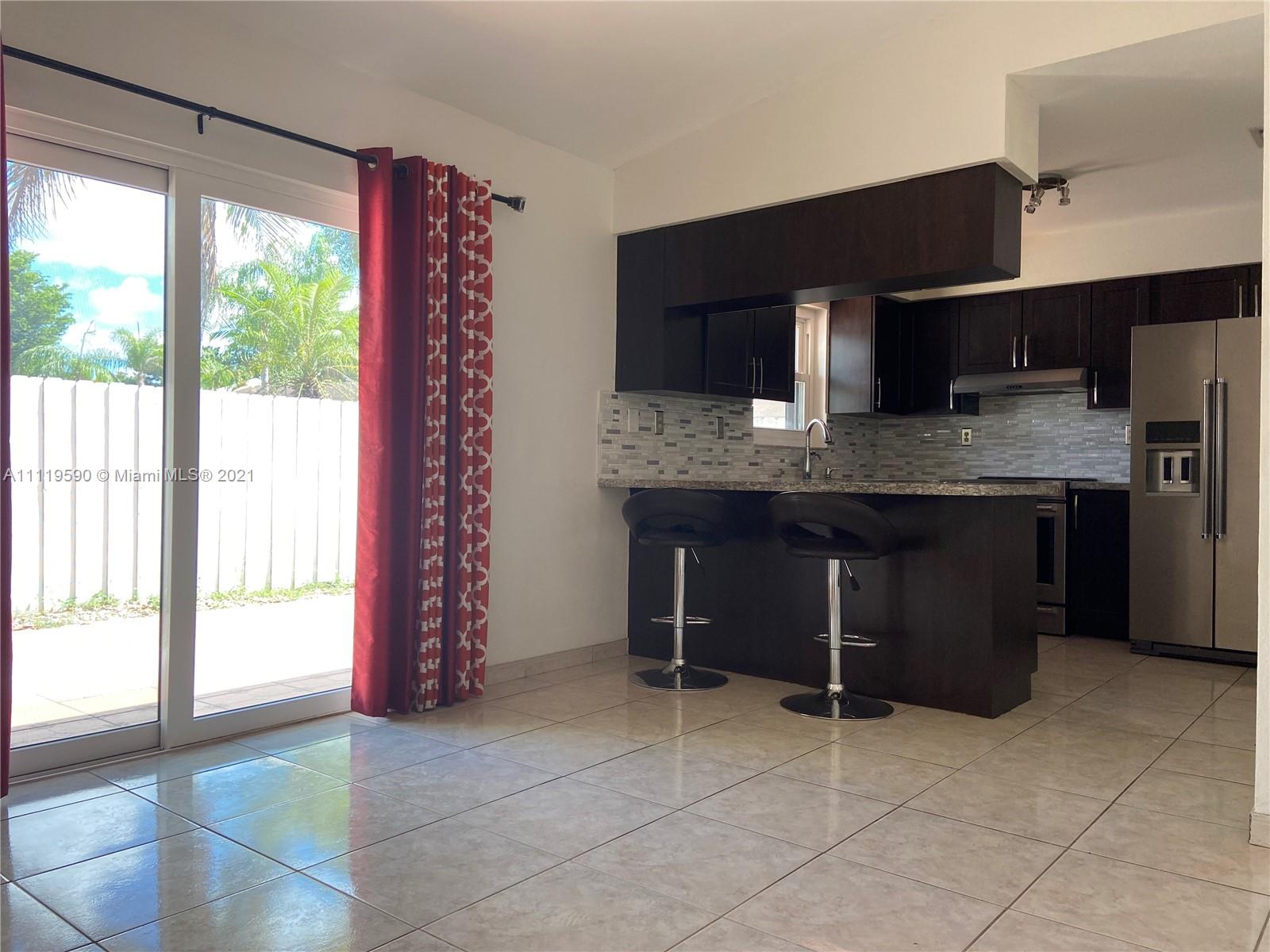 LAKEWOOD ESTATES PATIO HO - Residential Lease