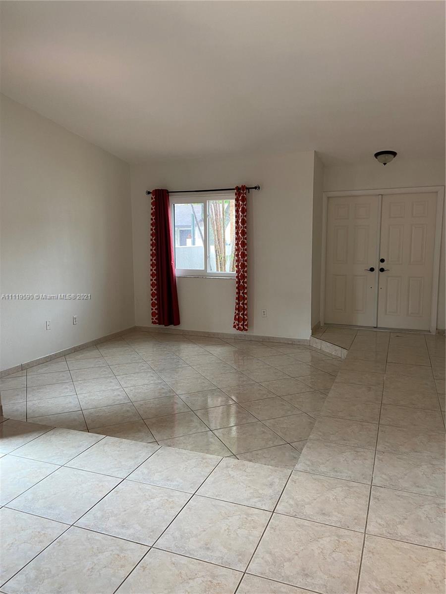 LAKEWOOD ESTATES PATIO HO - Residential Lease