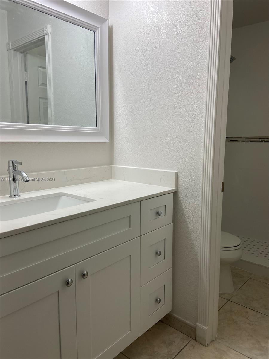 LAKEWOOD ESTATES PATIO HO - Residential Lease