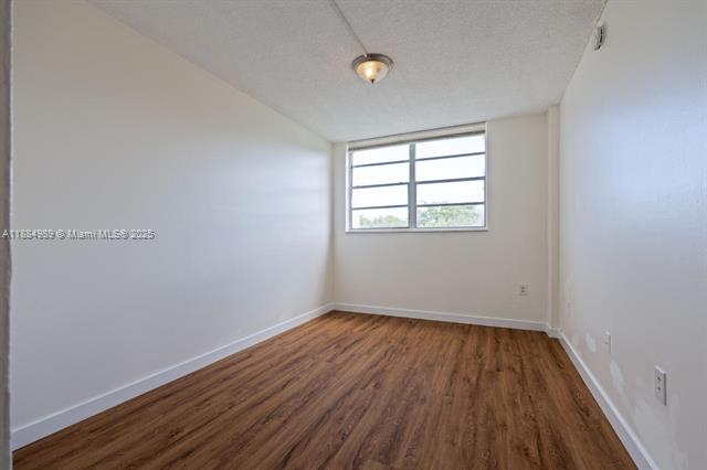 EL CONQUISTADOR NORTH CON - Residential