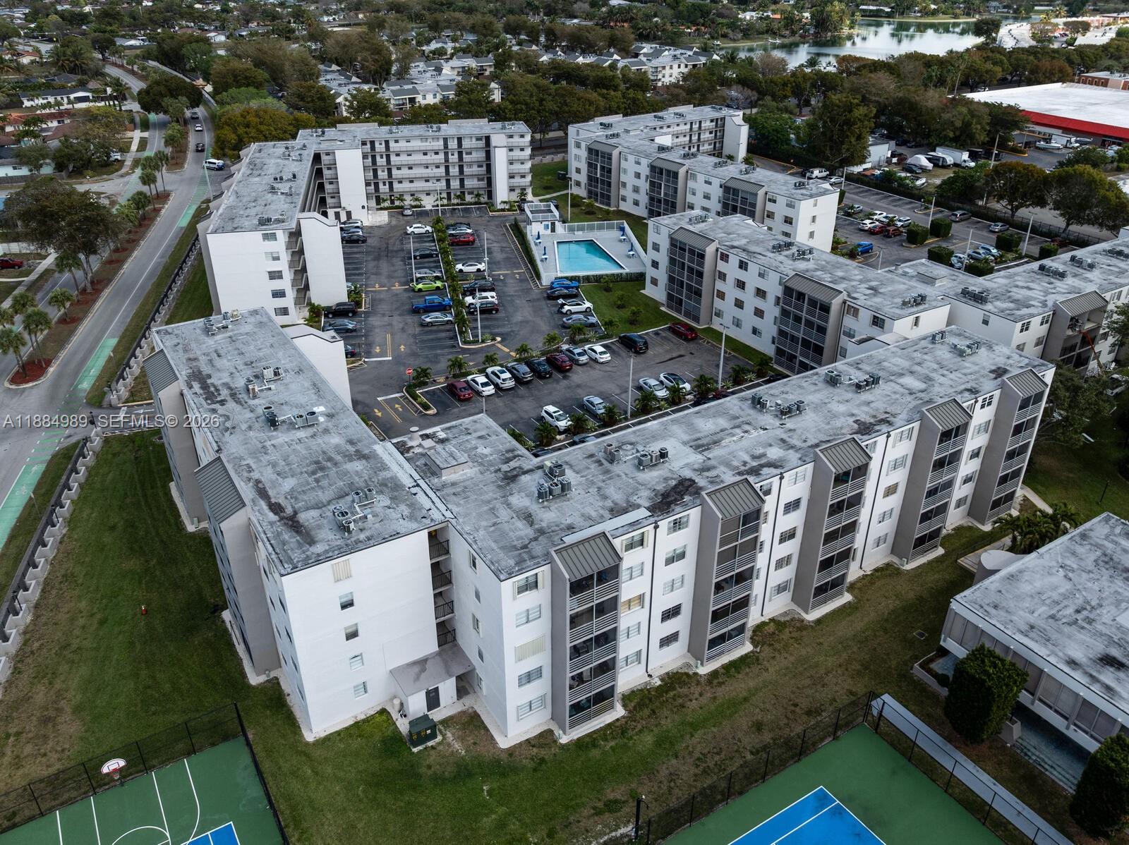 EL CONQUISTADOR NORTH CON - Residential