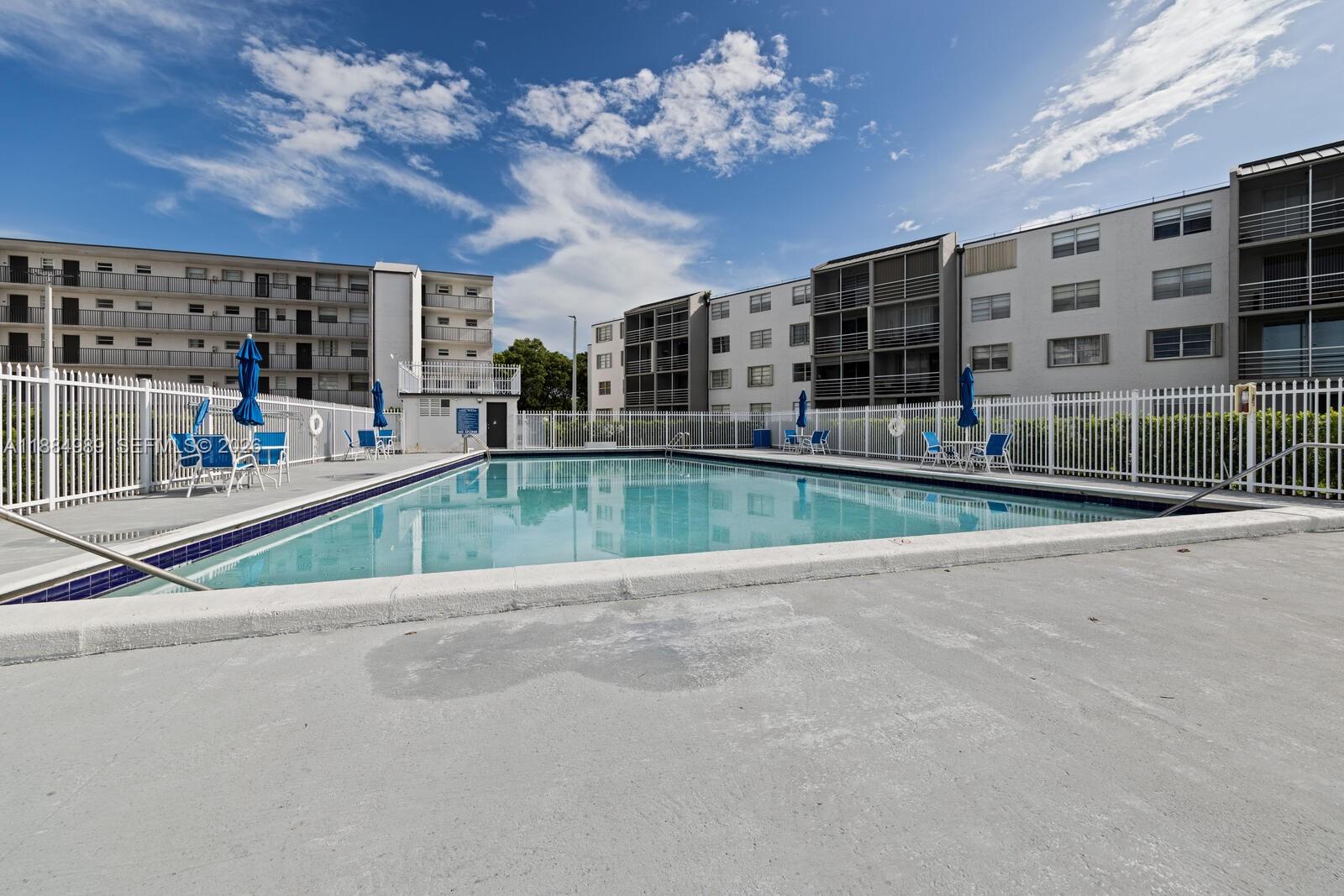 EL CONQUISTADOR NORTH CON - Residential