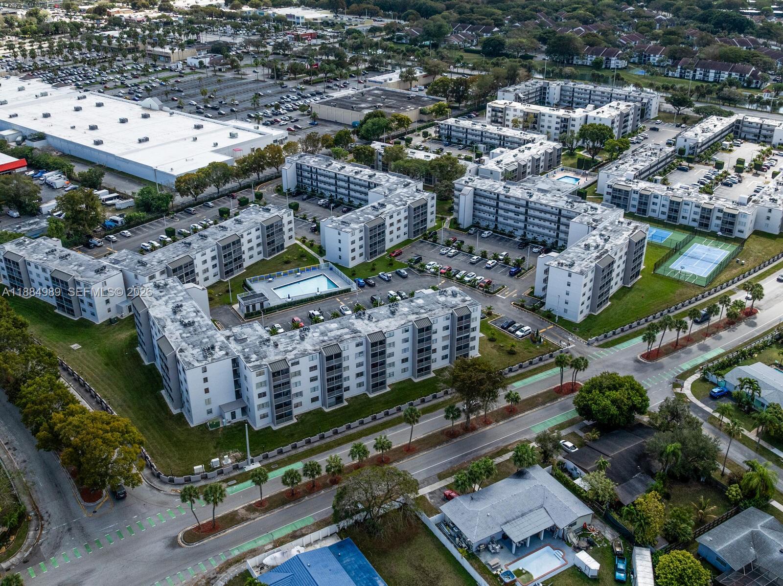 EL CONQUISTADOR NORTH CON - Residential