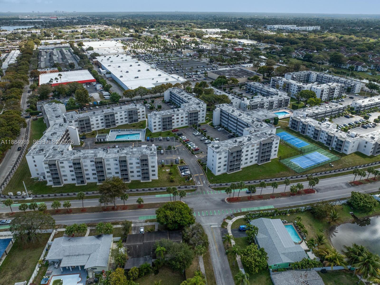 EL CONQUISTADOR NORTH CON - Residential