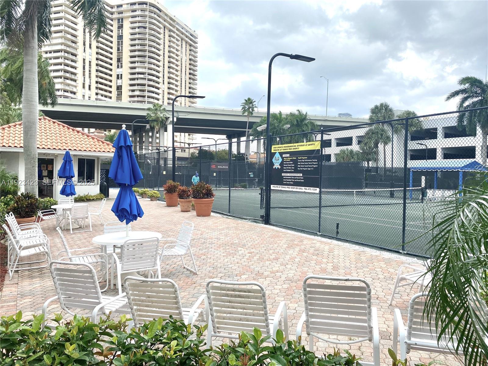 MYSTIC POINTE CONDO NO TW - Residential