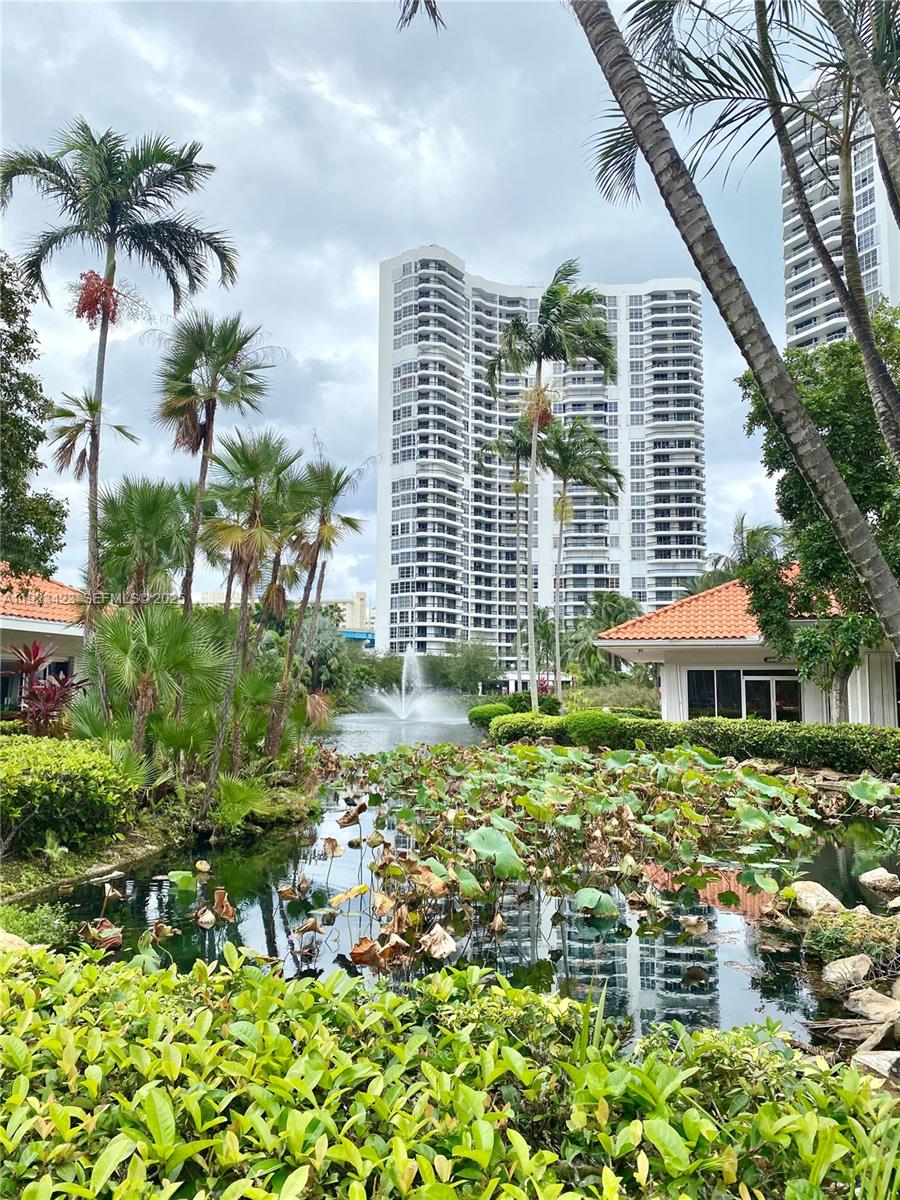 MYSTIC POINTE CONDO NO TW - Residential