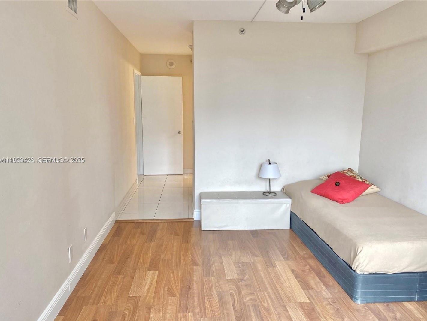 MYSTIC POINTE CONDO NO TW - Residential