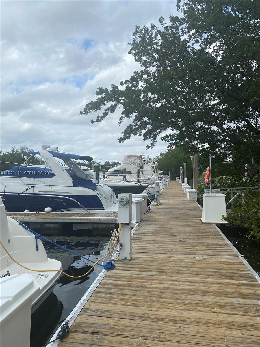 MYSTIC POINTE CONDO NO TW - Residential