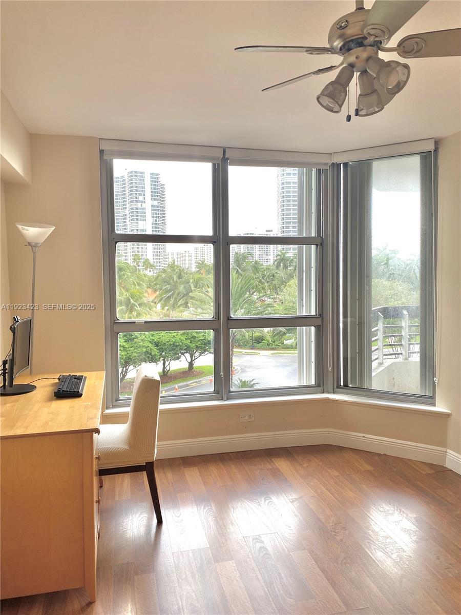 MYSTIC POINTE CONDO NO TW - Residential