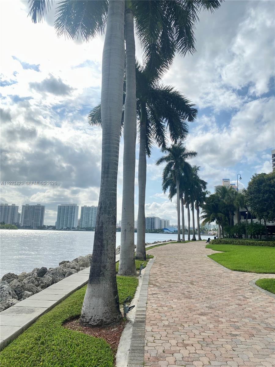 MYSTIC POINTE CONDO NO TW - Residential