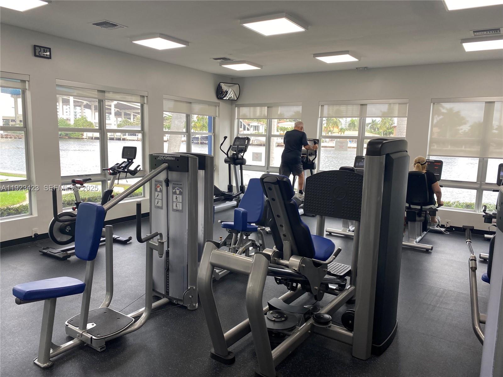 MYSTIC POINTE CONDO NO TW - Residential