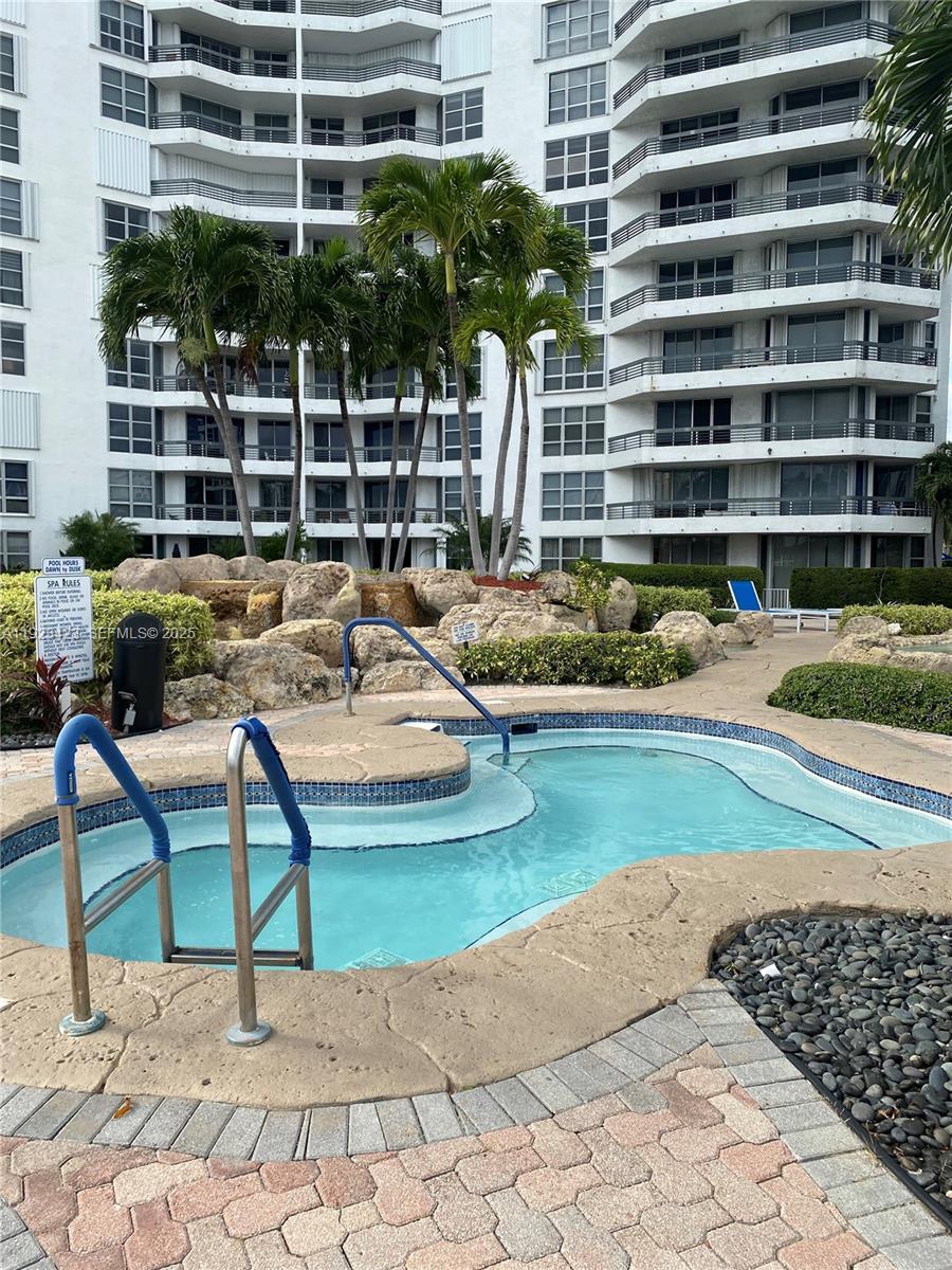 MYSTIC POINTE CONDO NO TW - Residential