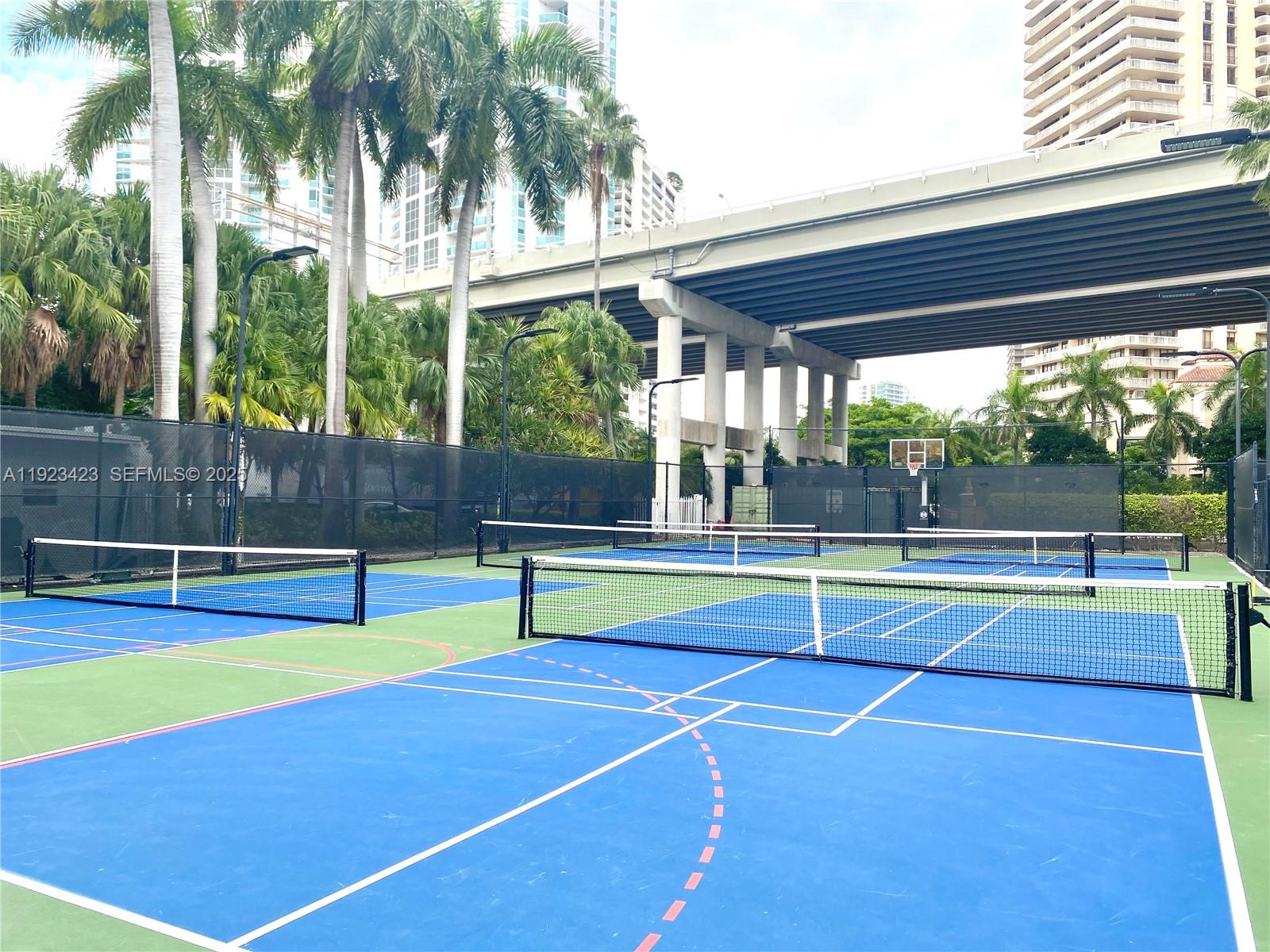 MYSTIC POINTE CONDO NO TW - Residential