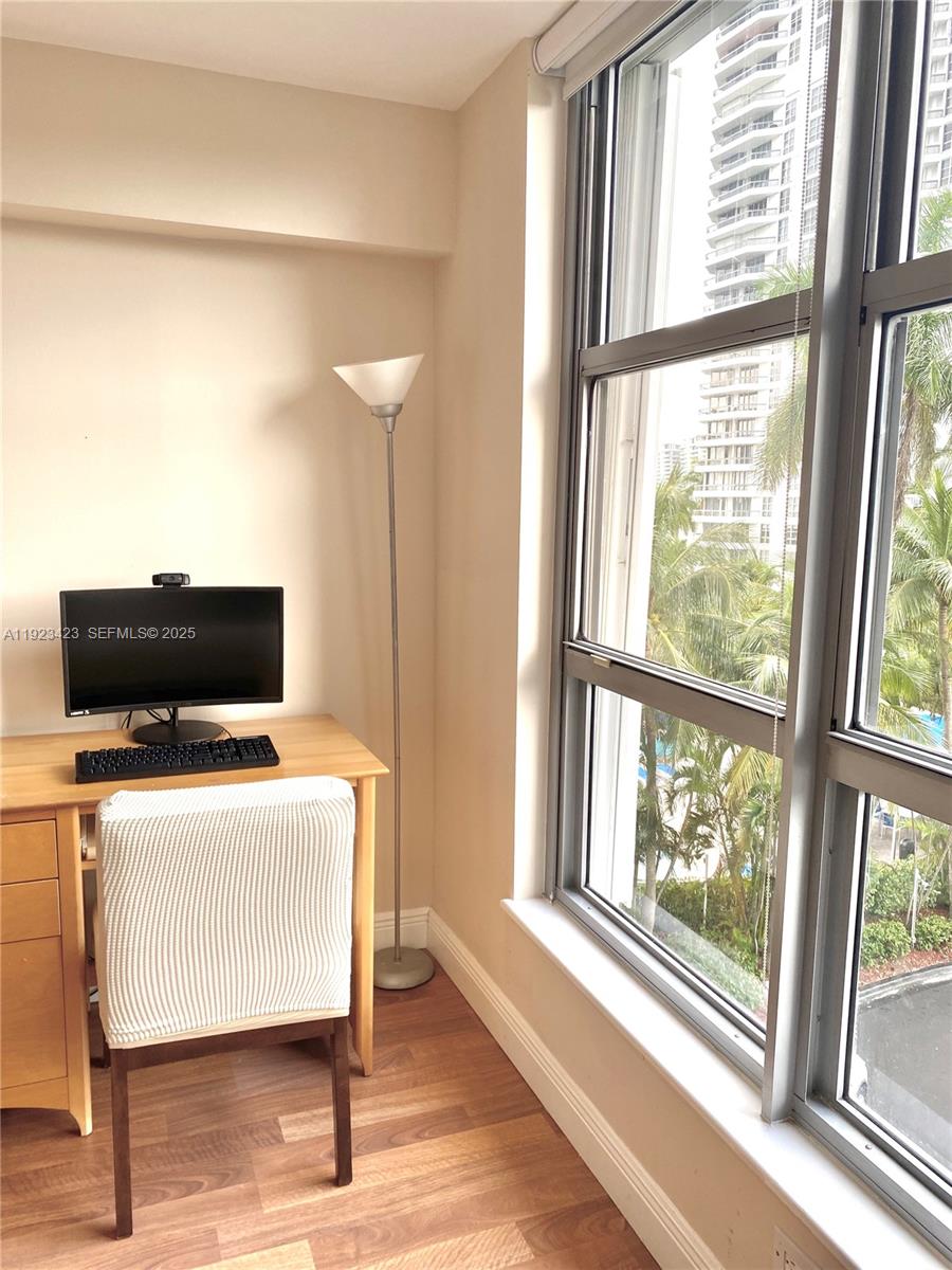 MYSTIC POINTE CONDO NO TW - Residential