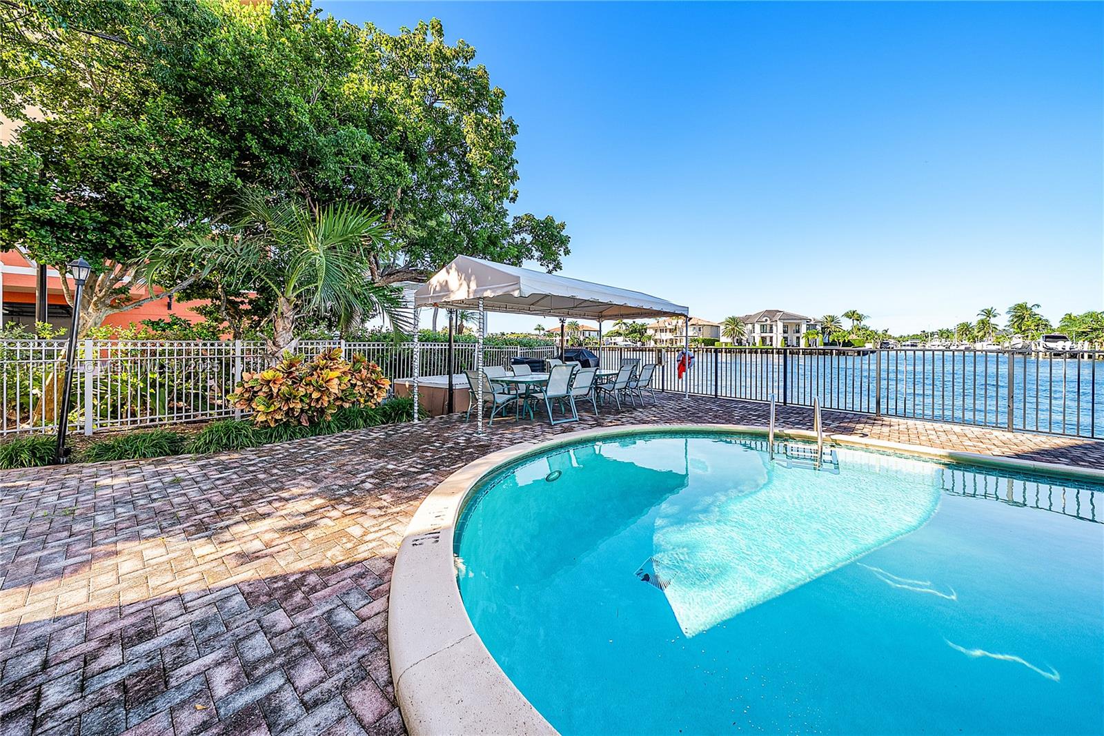 MOONLIT WATERS CO-OP - Residential