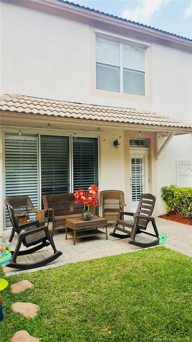 GABLES AT NORTHLAKE 1 - Residential Lease