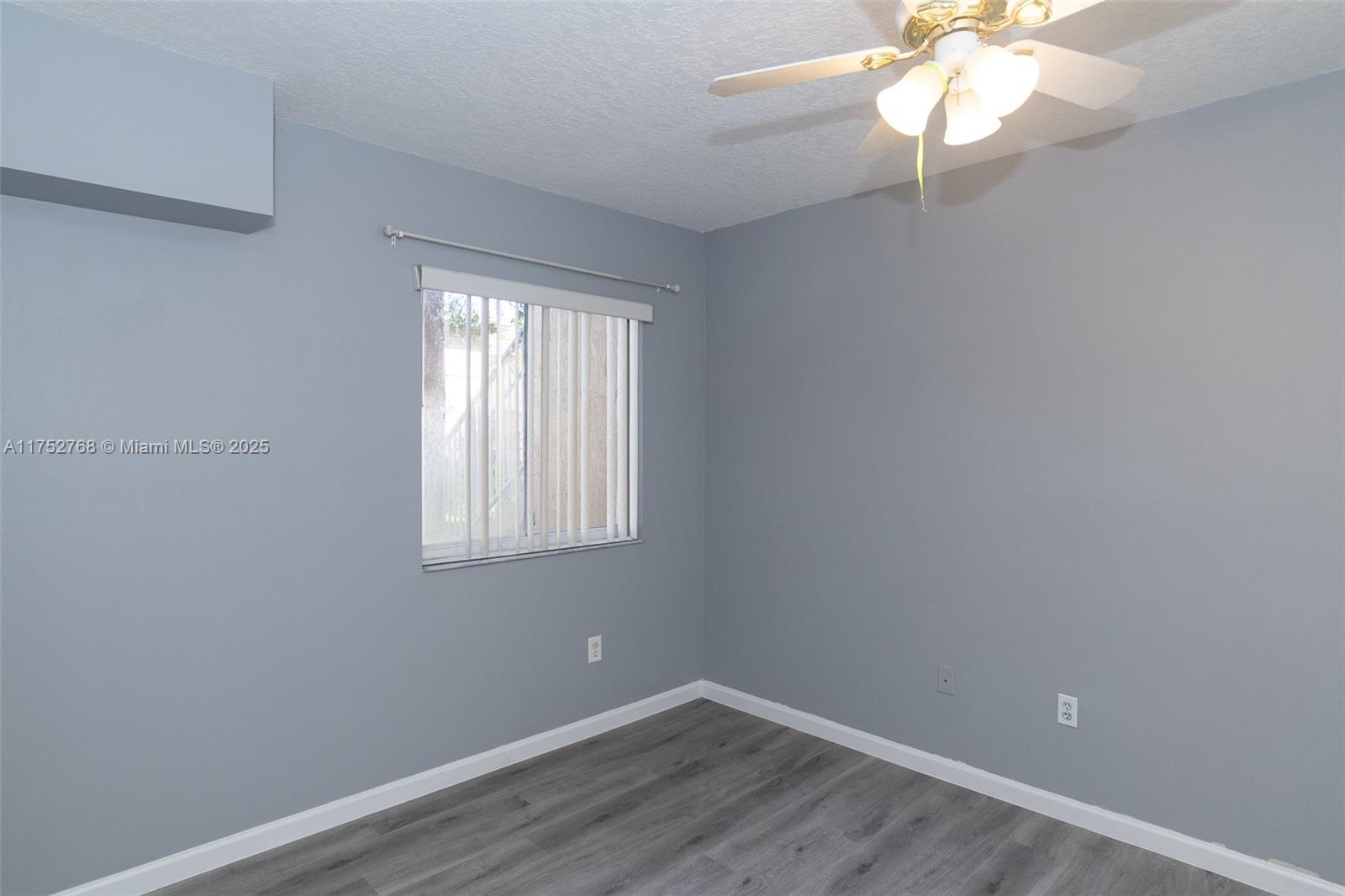 TARA II CONDO - Residential