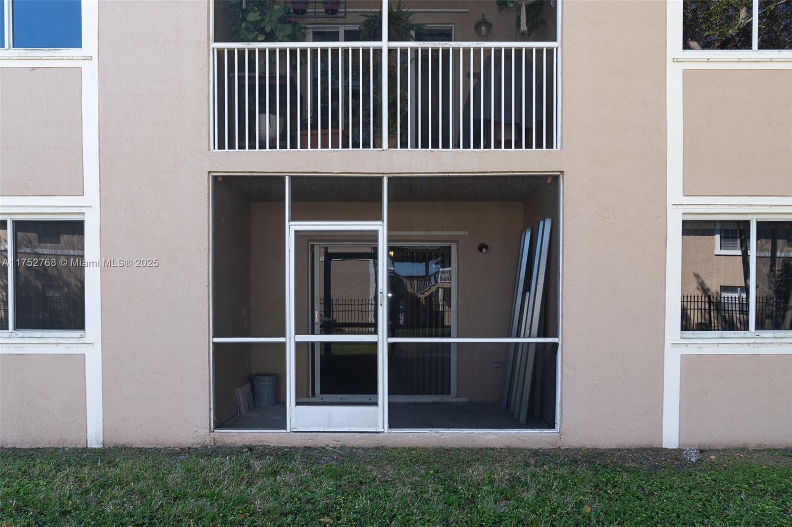 TARA II CONDO - Residential