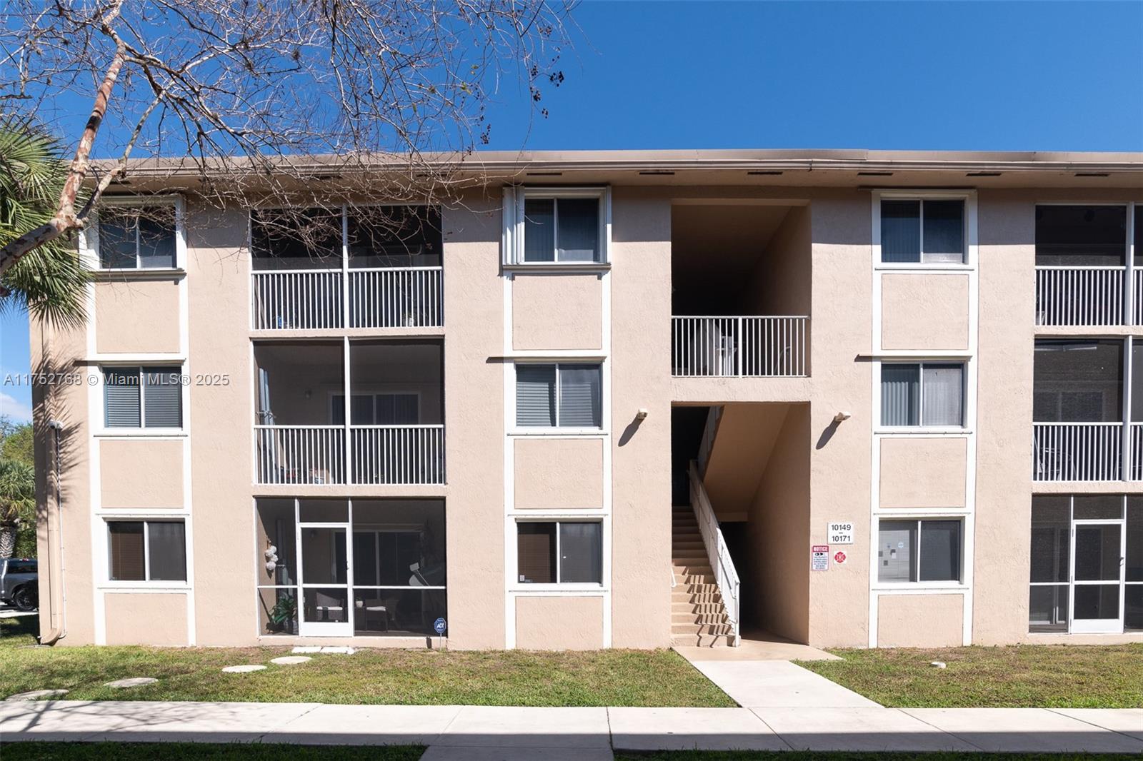 TARA II CONDO - Residential
